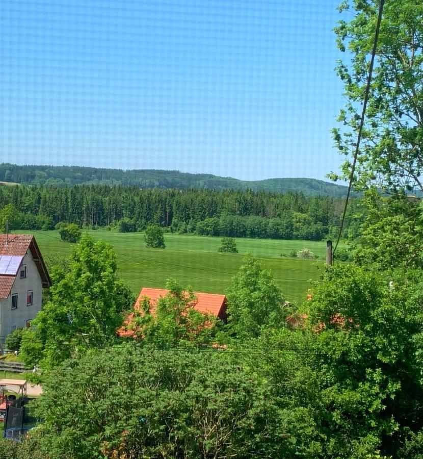 Fe Wo Brunnen - 120 Qm - Ruhige Lage - Viel Natur- Komfortabel - Grosser Balkon Und Garten Memmingen Dış mekan fotoğraf