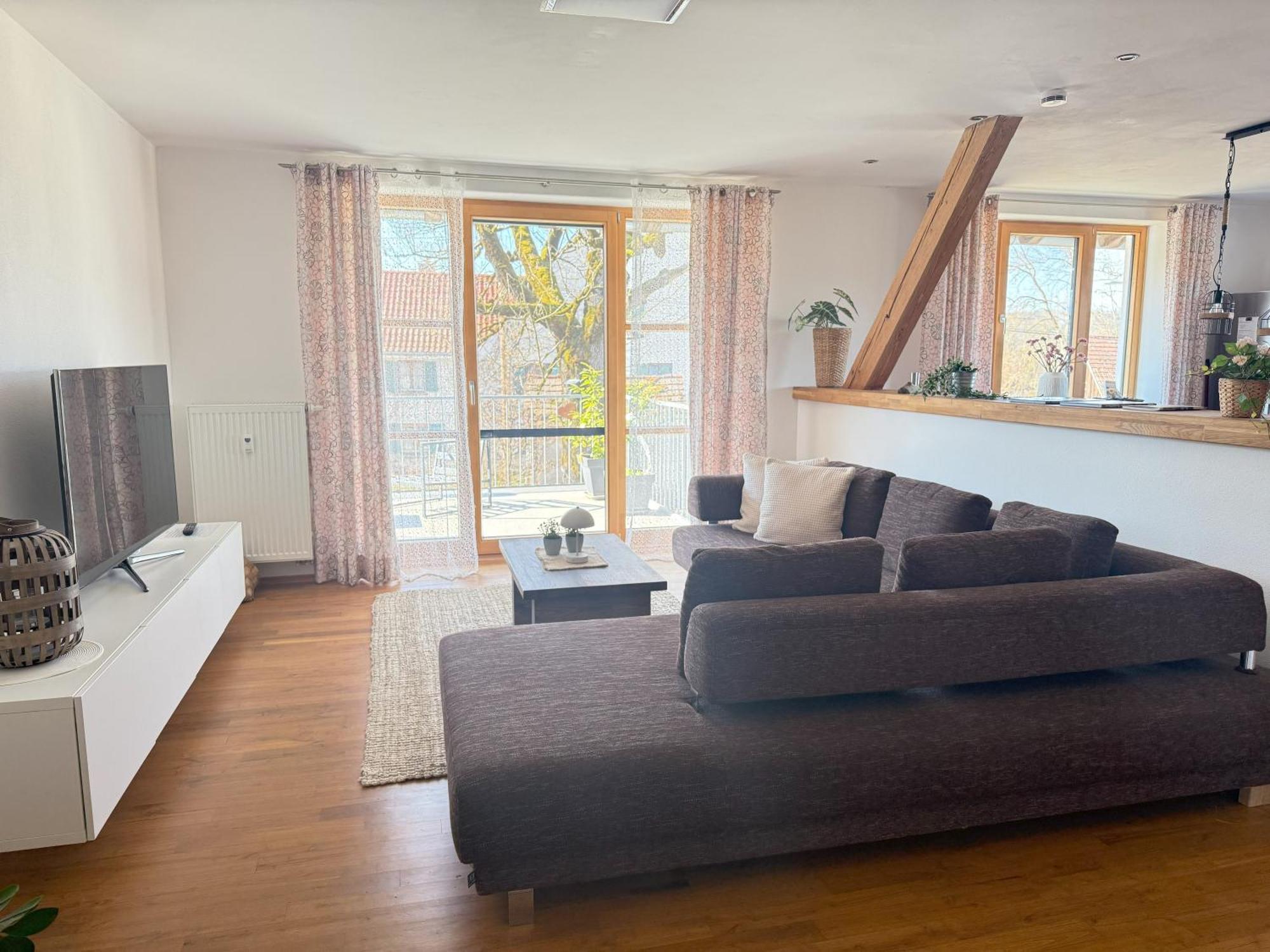 Fe Wo Brunnen - 120 Qm - Ruhige Lage - Viel Natur- Komfortabel - Grosser Balkon Und Garten Memmingen Dış mekan fotoğraf